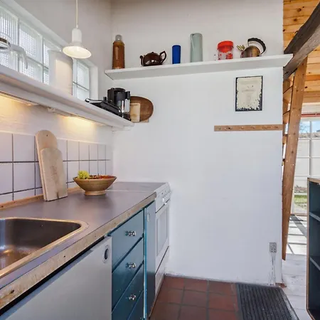 Bedri - 100m From The Sea By Interhome *